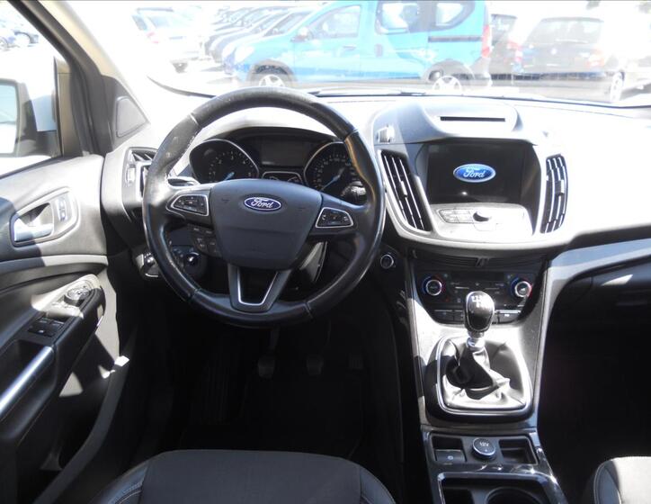 Ford Kuga 13