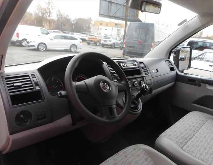Volkswagen Transporter Valník 2,0 l 103 kw