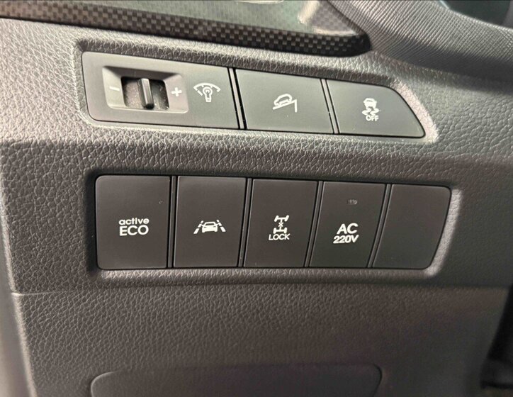 Hyundai Santa Fe SUV / Terénní 2,2 l 145 kw