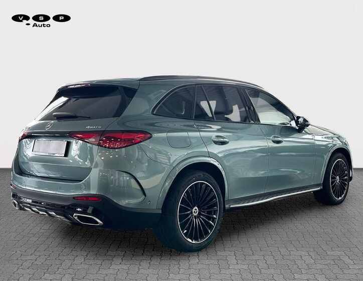 Mercedes-Benz Ostatní 3