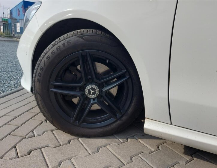 Mercedes-Benz CLA 42