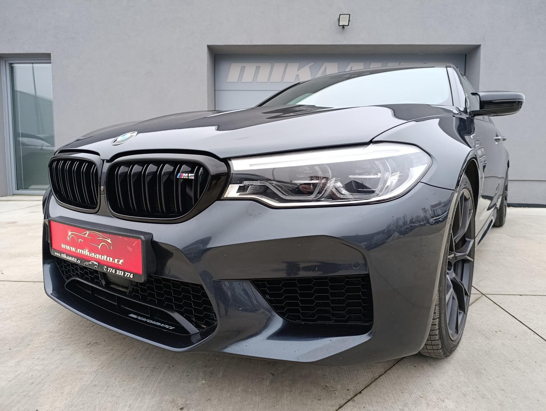 BMW M5 Sedan 4,4 l 460 kw