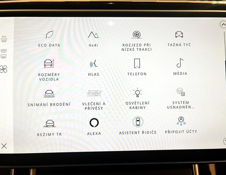 Land Rover Range Rover Velar SUV 2,0 l 150 kw