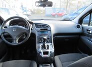 Peugeot 5008 11