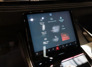 Cadillac Escalade 33