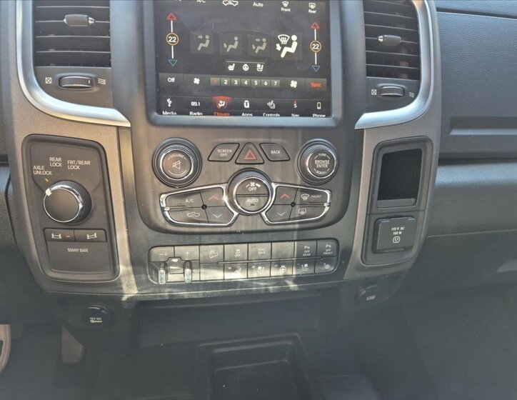 Dodge RAM Pick-up 6,4 l 306 kw