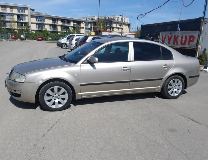 Škoda Superb Sedan / Limuzína 1,9 l 96 kw