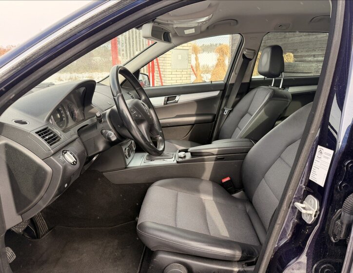 Mercedes-Benz Třídy C Kombi 2,1 l 125 kw