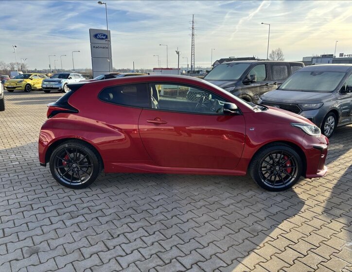 Toyota GR Yaris Hatchback 1,6 l 192 kw