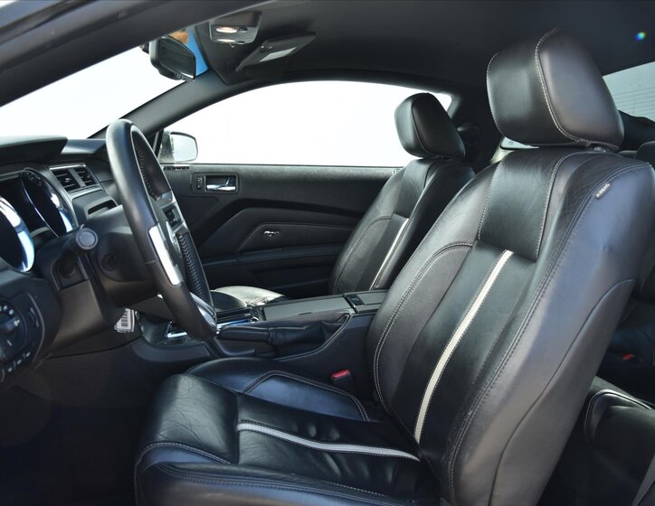 Ford Mustang Kupé 4,6 l 235 kw