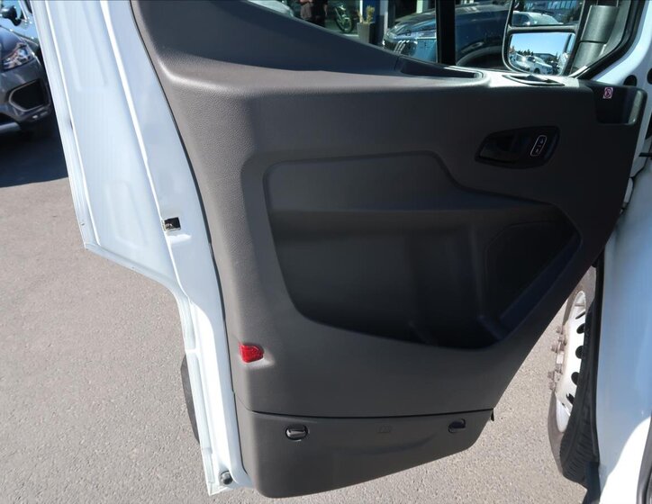 Ford Transit Sklápěč 2,0 l 125 kw