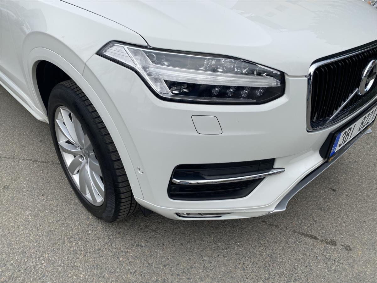 Volvo XC90 SUV / Terénní 2,0 l 173 kw