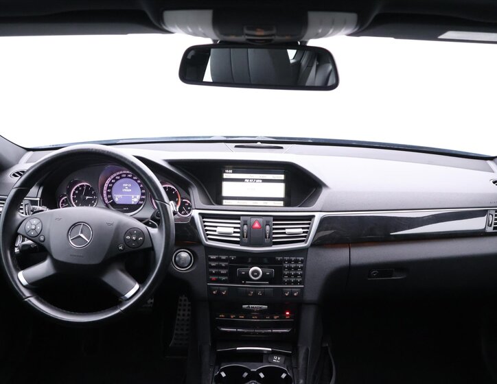 Mercedes-Benz Třídy E 26