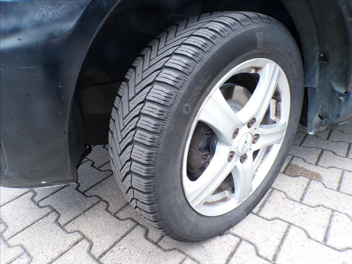 Volkswagen Sharan Kombi 1,9 l 85 kw