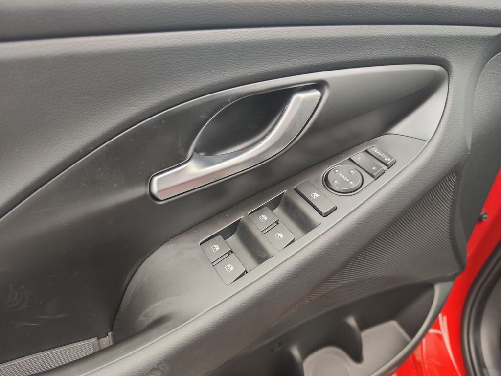 Hyundai i30 Kombi 998,0 88 kw