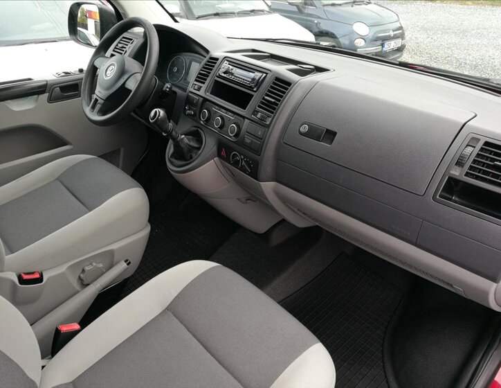 Volkswagen Transporter 11