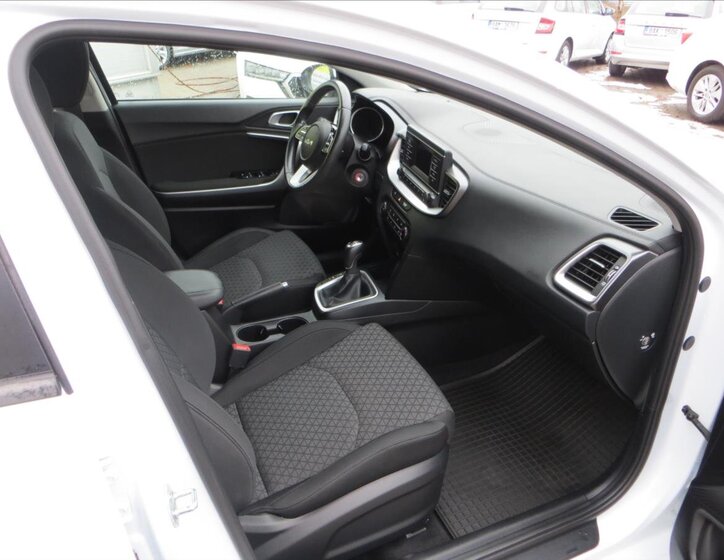 KIA Ceed Kombi 998,0 73 kw