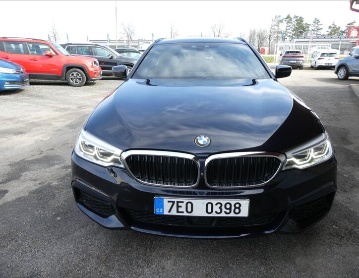 BMW Řada 5 Kombi 3,0 l 235 kw