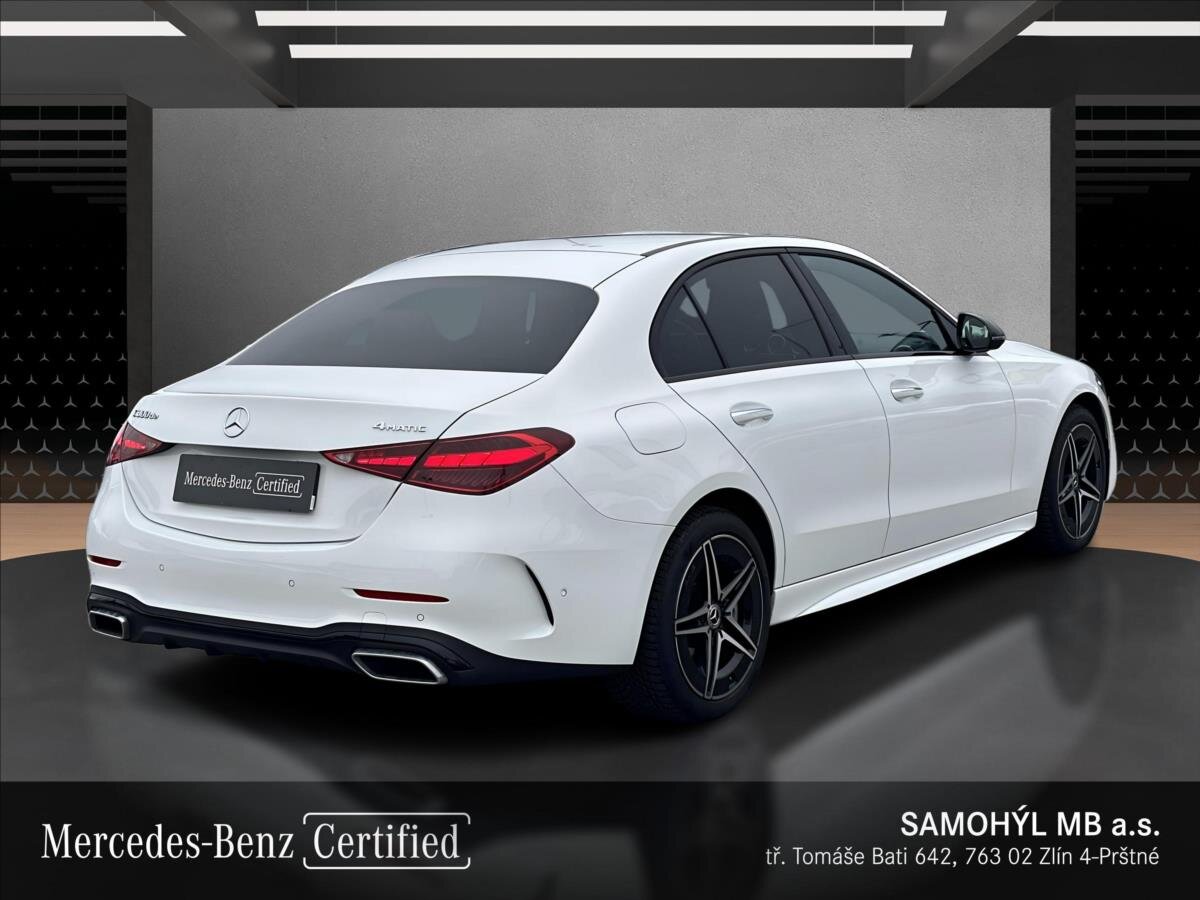 Mercedes-Benz Třídy C Sedan 2,0 l 145 kw