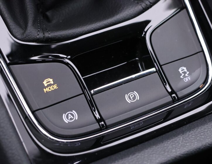 Škoda Karoq SUV / Terénní 2,0 l 110 kw