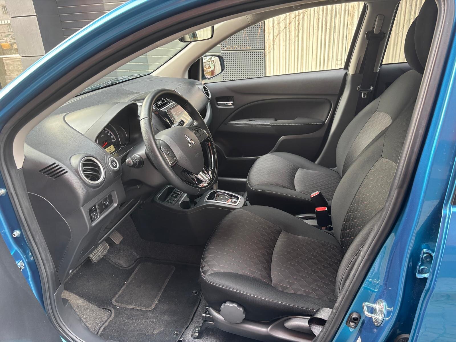 Mitsubishi Space Star Hatchback 1,2 l 52 kw