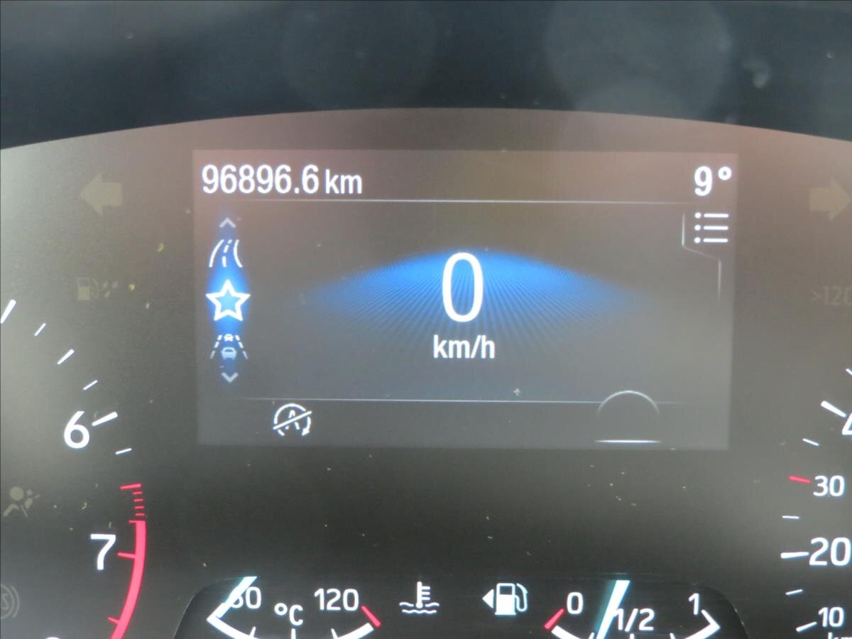 Ford Focus Kombi 999,0 114 kw
