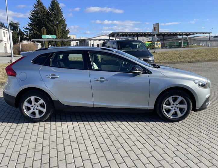 Volvo V40 Hatchback 2,0 l 140 kw