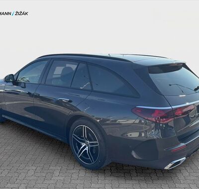 Mercedes-Benz Třídy E 7