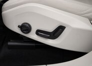 Volvo XC60 SUV / Terénní 2,0 l 145 kw