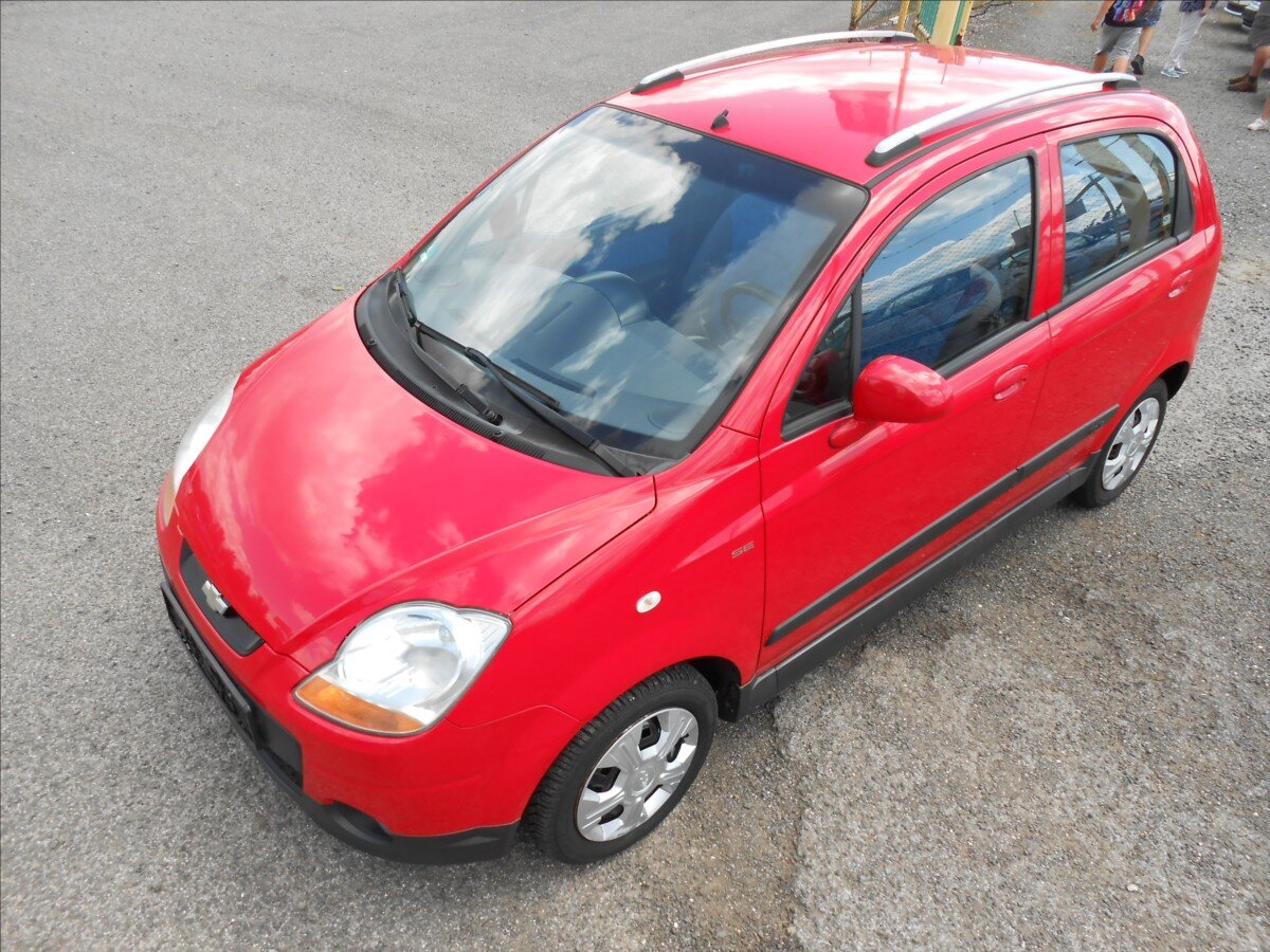 Chevrolet Spark Hatchback 995,0 49 kw
