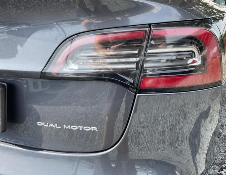 Tesla Model 3 40