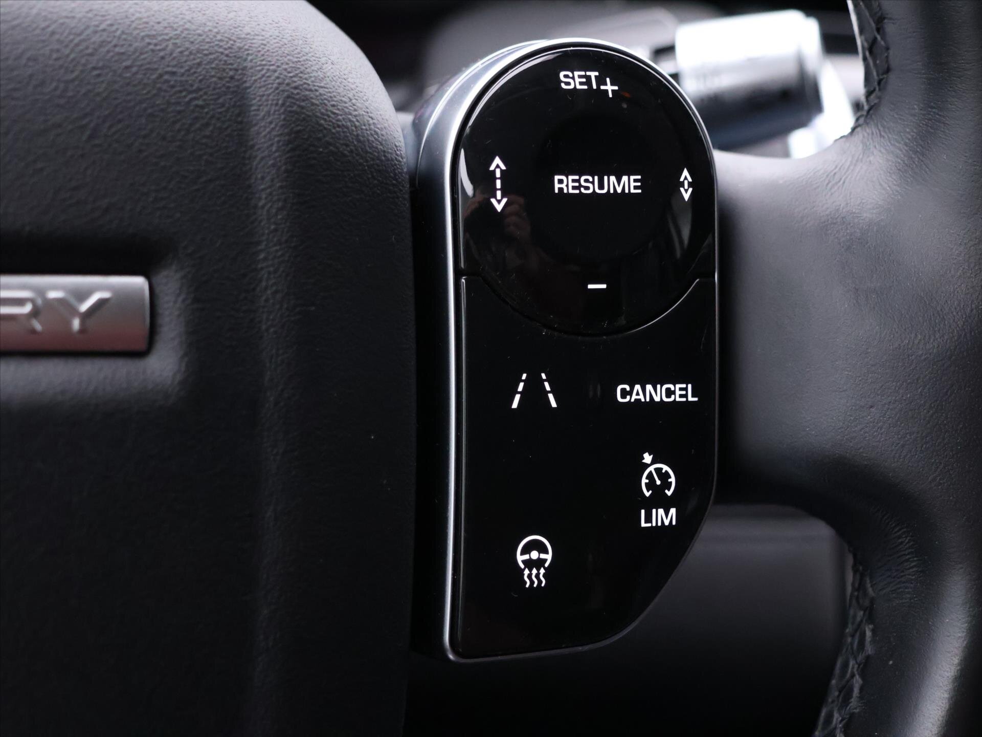 Land Rover Discovery Sport SUV / Terénní 2,0 l 110 kw