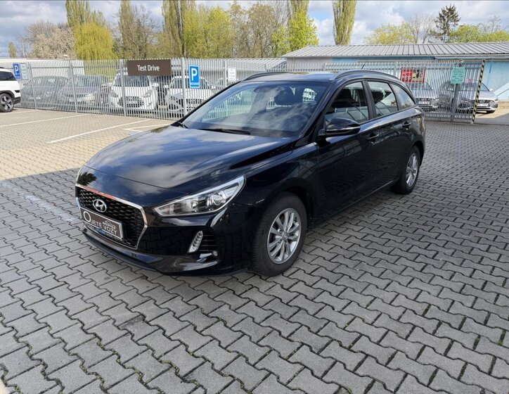 Hyundai i30 Kombi 1,4 l 103 kw