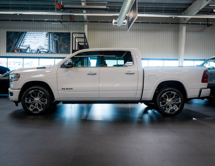 Dodge RAM Pick-up 5,7 l 291 kw