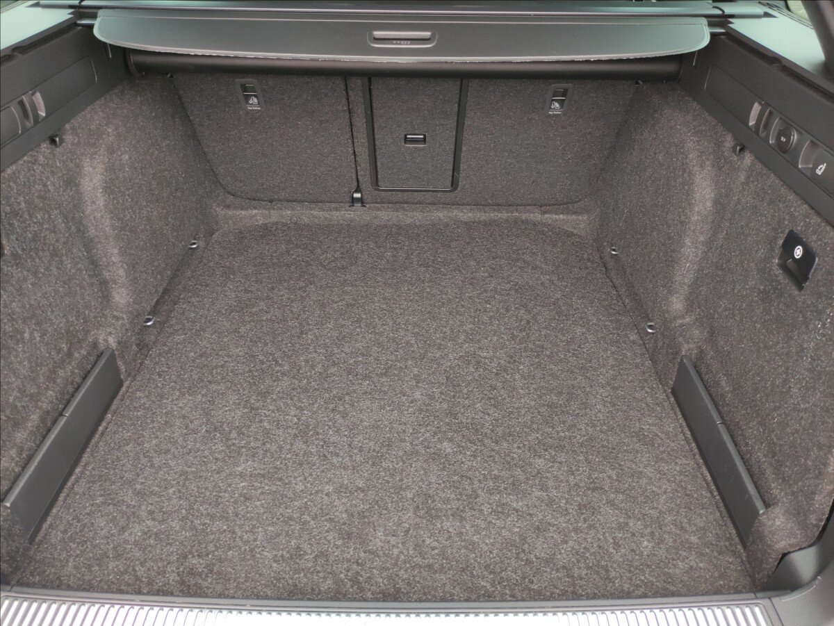 Škoda Superb Kombi 2,0 l 110 kw