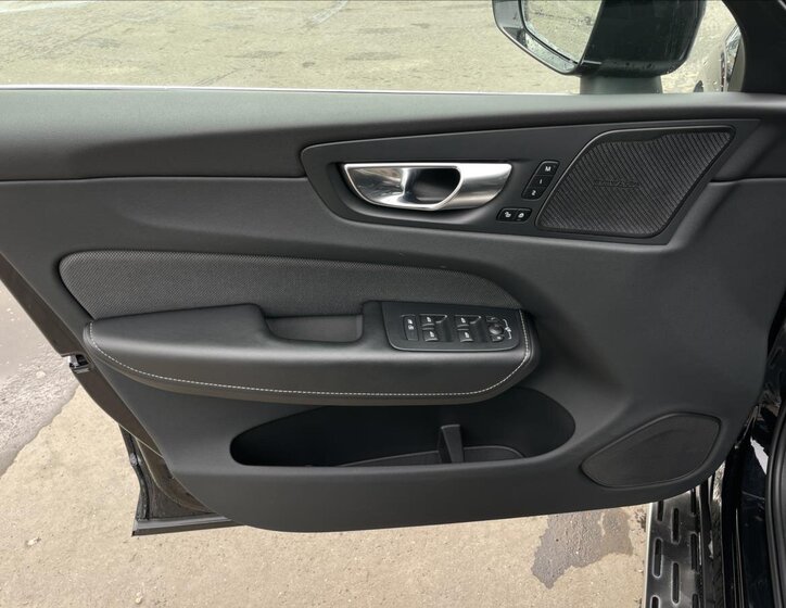 Volvo XC60 SUV / Terénní 2,0 l 173 kw