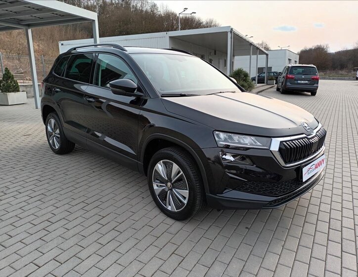 Škoda Karoq SUV / Terénní 1,5 l 110 kw