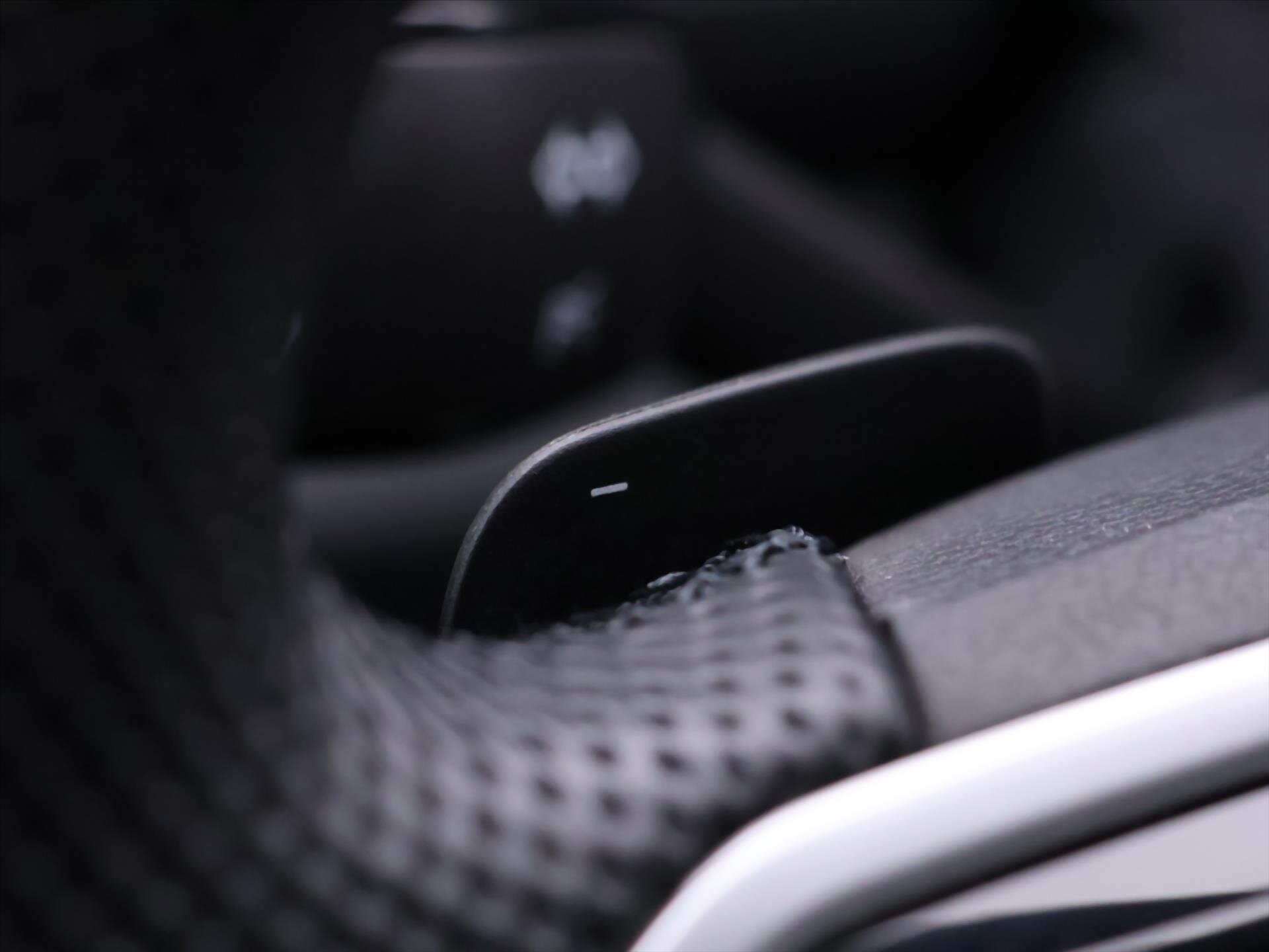 Volkswagen T-Roc SUV / Terénní 2,0 l 110 kw