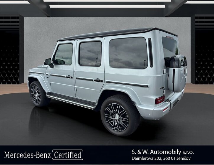 Mercedes-Benz Třídy G SUV / Terénní 0,0 432 kw