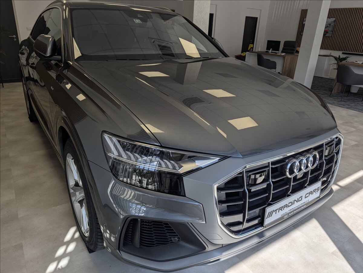 Audi Q8 Hatchback 3,0 l 250 kw