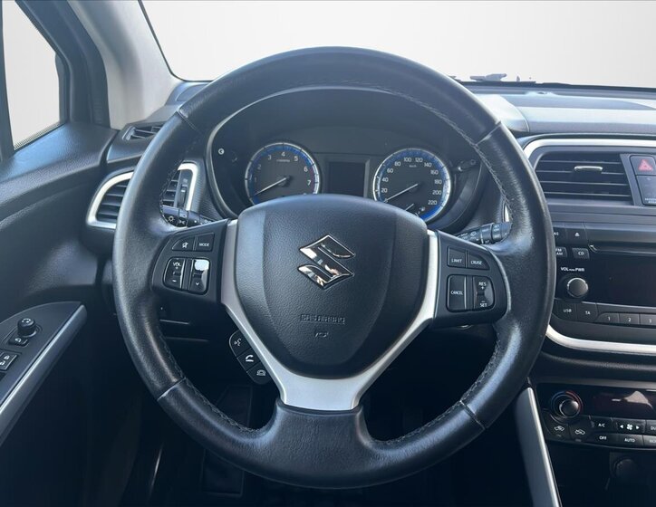 Suzuki SX4 S-Cross SUV / Terénní 1,6 l 88 kw