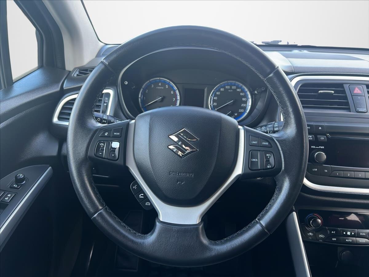 Suzuki SX4 S-Cross SUV / Terénní 1,6 l 88 kw