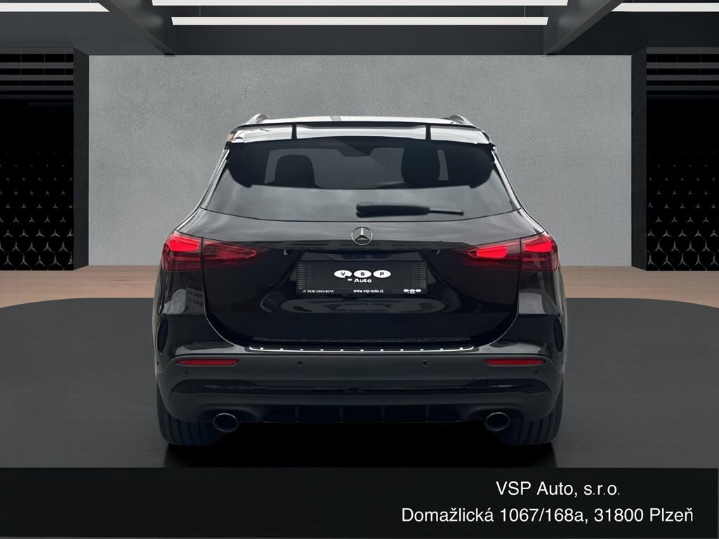 Mercedes-Benz GLA SUV / Terénní 2,0 l 235 kw