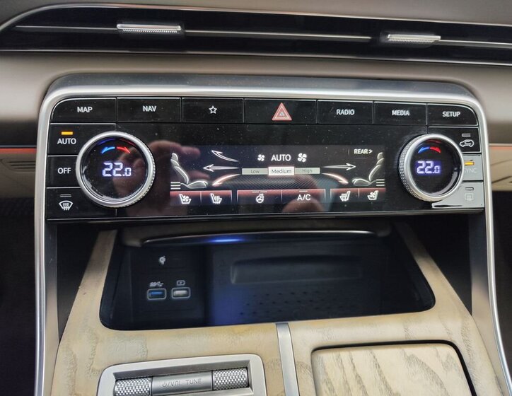 Ostatní Ostatní SUV 3,5 l 279 kw