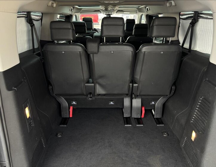 Peugeot Traveller 13