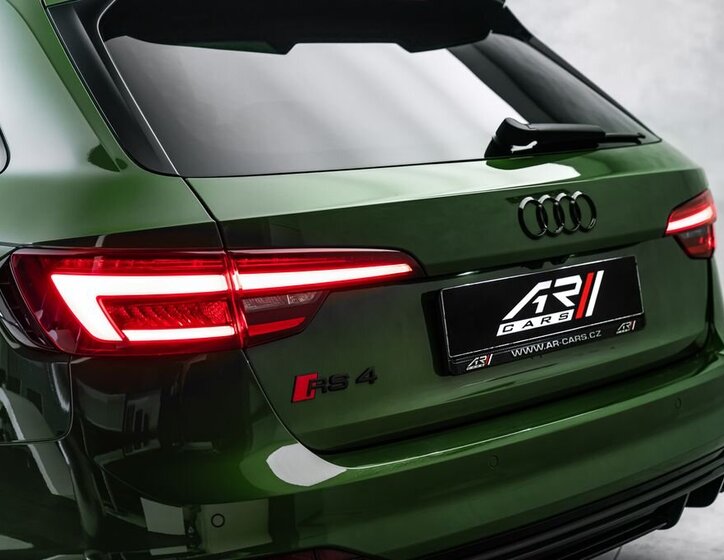 Audi RS4 Kombi 2,9 l 331 kw