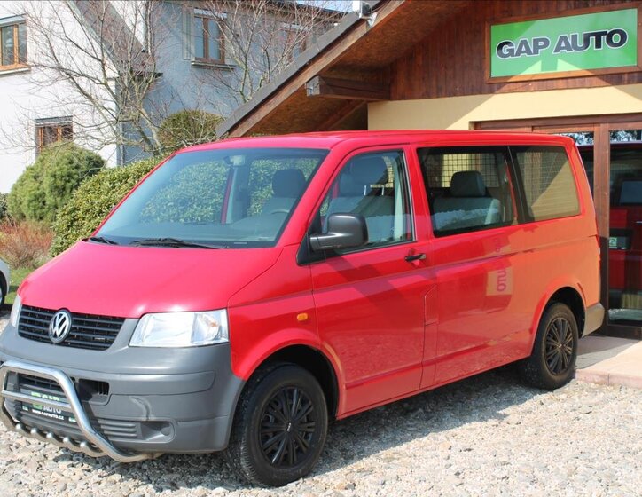 Volkswagen Transporter Kombi 2,5 l 96 kw