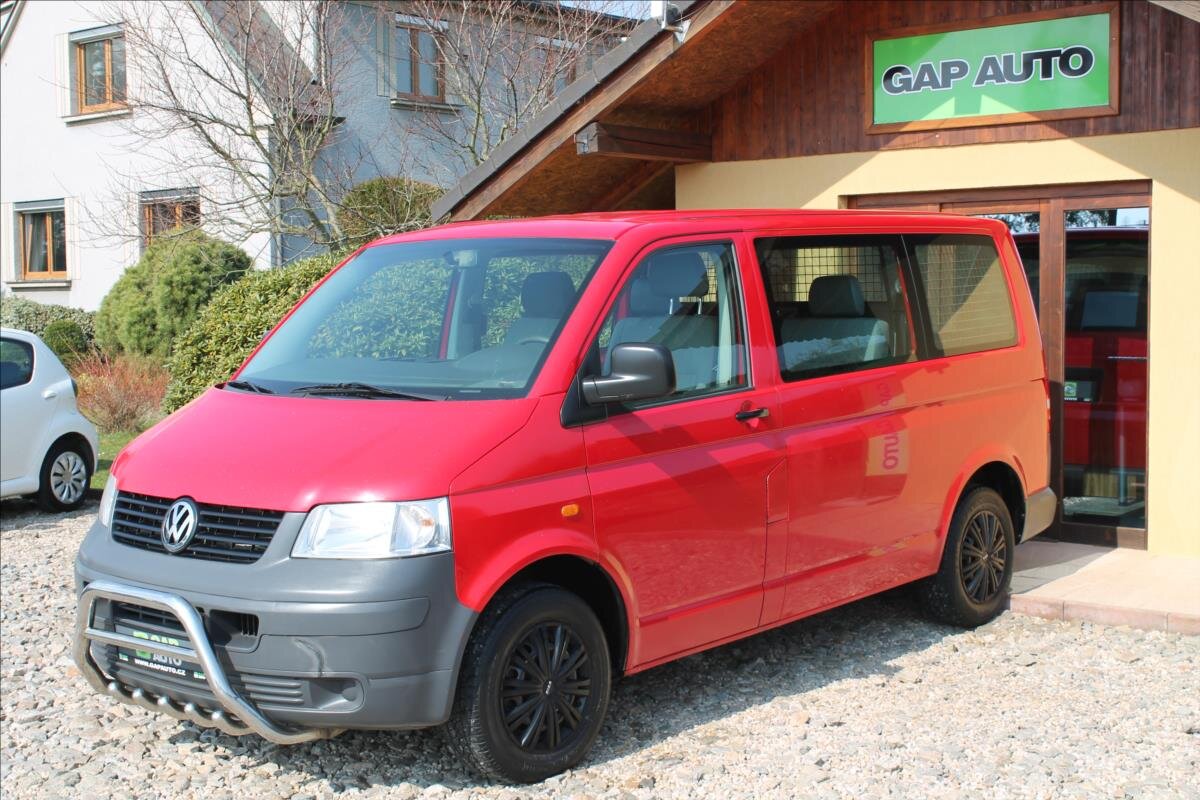 Volkswagen Transporter Kombi 2,5 l 96 kw