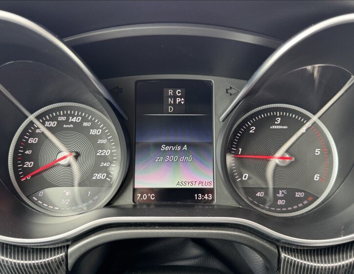 Mercedes-Benz Třídy V Kombi 2,1 l 120 kw