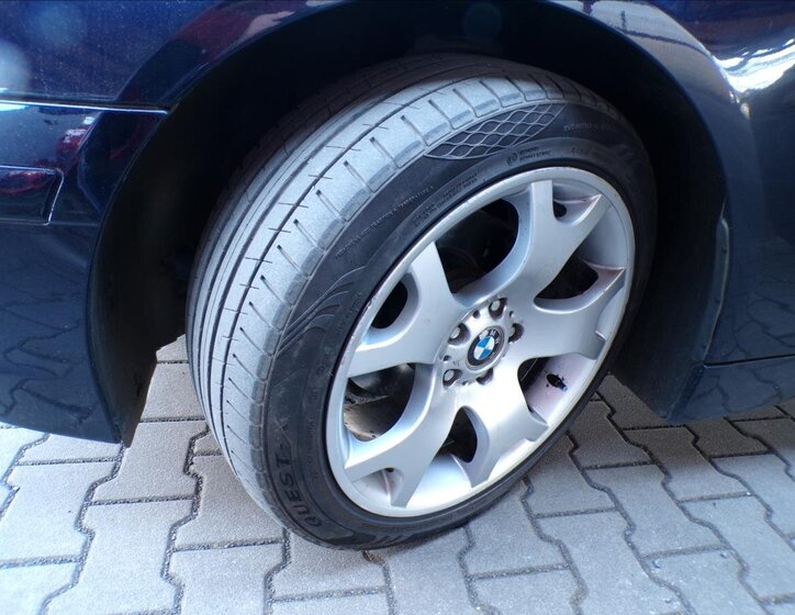 BMW Řada 7 Sedan / Limuzína 3,6 l 200 kw